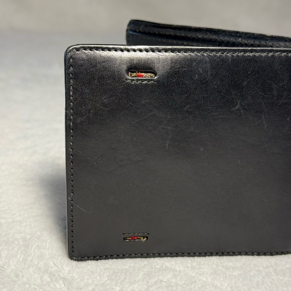 Authentic GUCCI Men’s Wallet - Picture 6 of 12